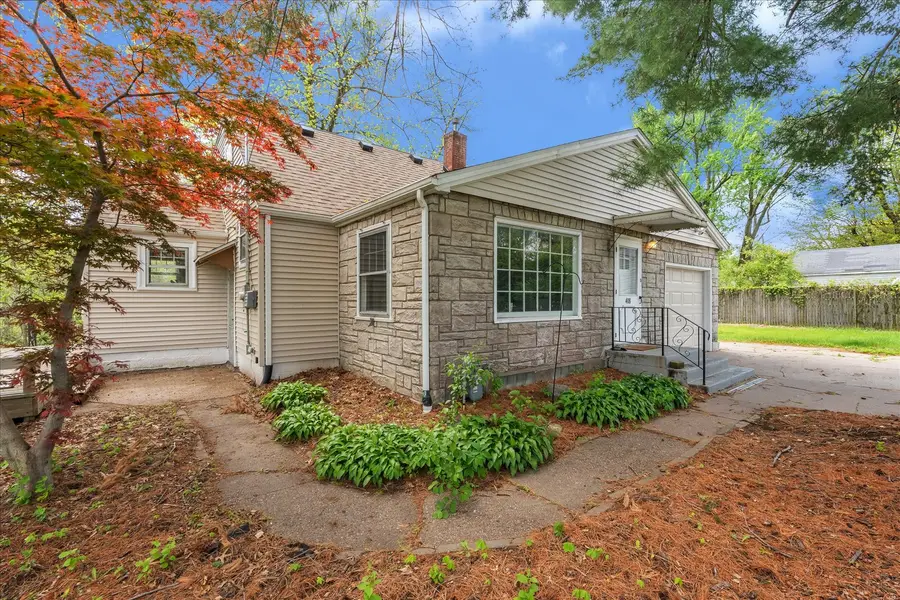 408 32nd Avenue, Moline, IL 61265 - #3