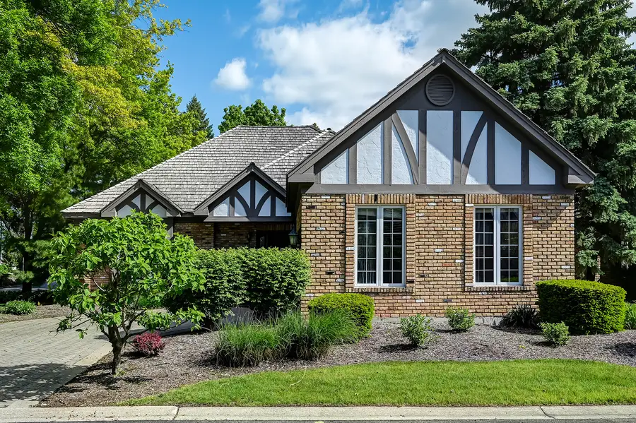 68 Berkshire Court, Burr Ridge, IL 60527 - #2