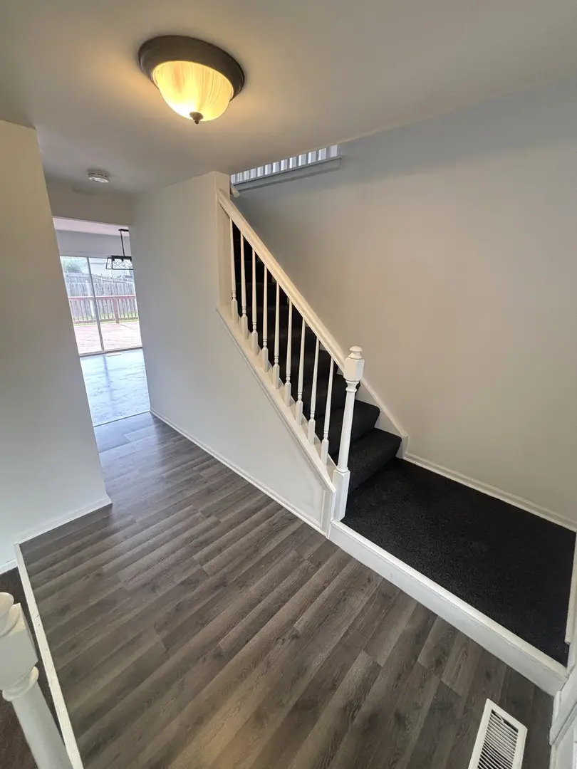 1 Collingwood Court, Bolingbrook, IL 60440 - #2