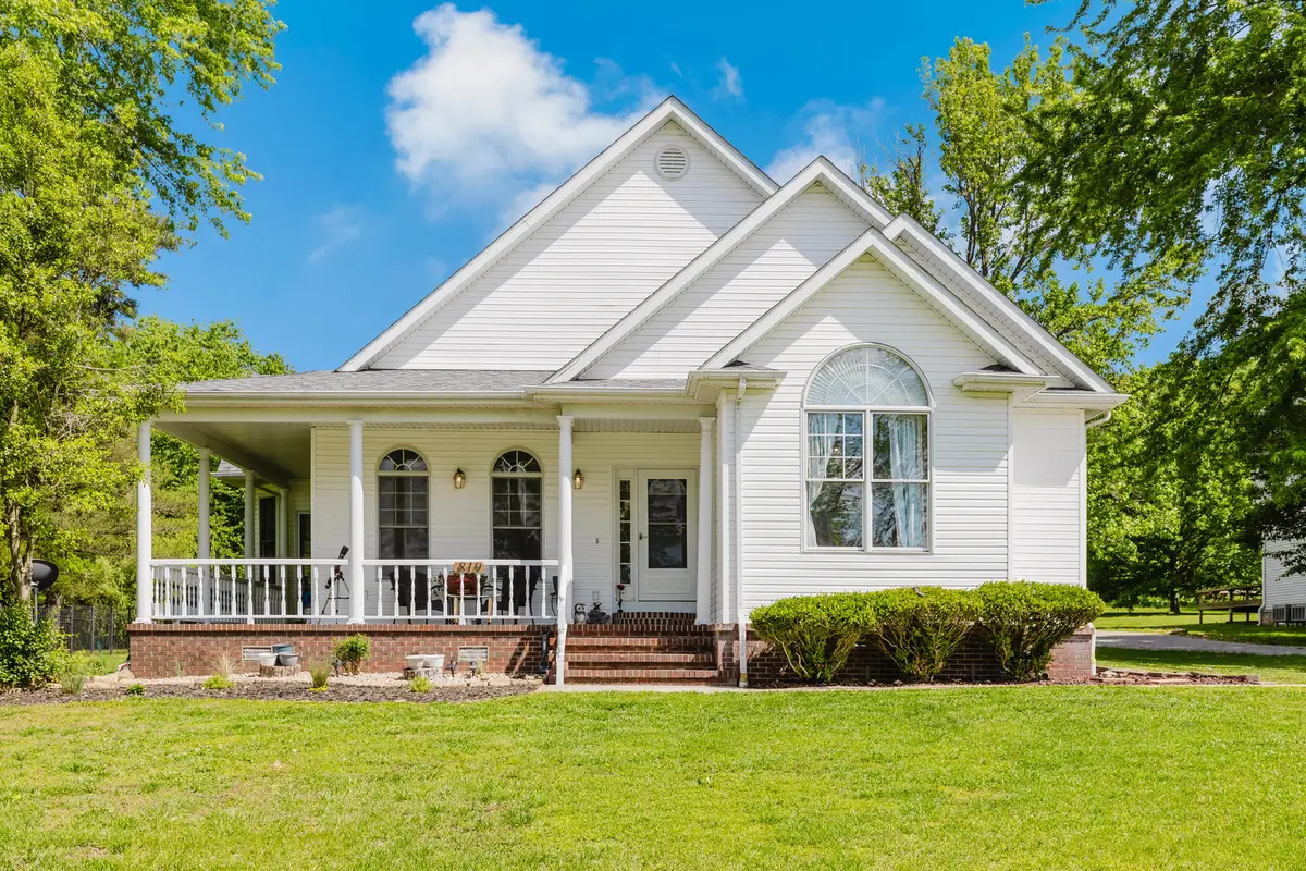 819 E No Name Road, Carbondale, IL 62902 - #1