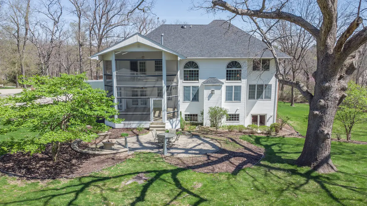 1687 Barberry Circle, Freeport, IL 61032 - #1