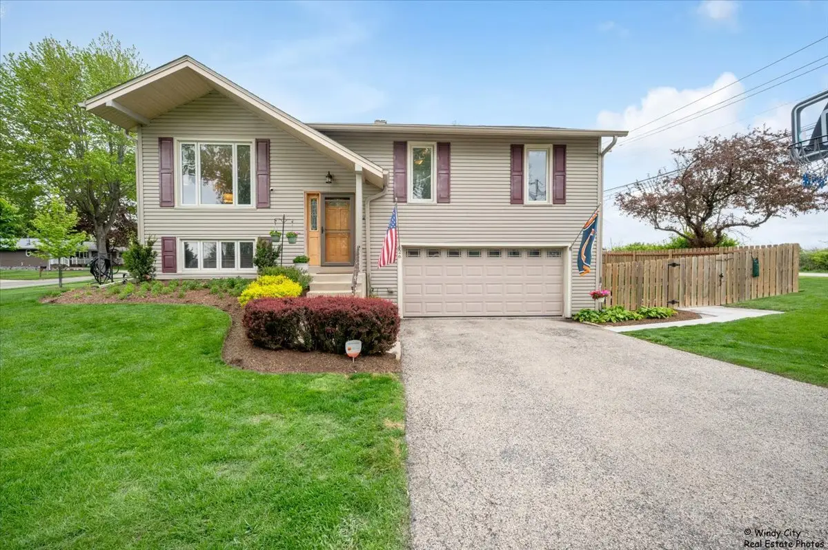 26 Washtenaw Street, Algonquin, IL 60102 - #1
