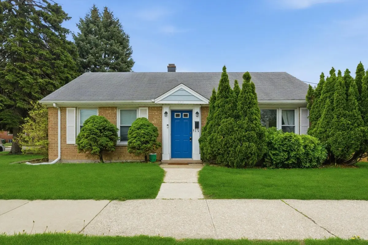 3231 W 99th Street, Evergreen Park, IL 60805 - #1