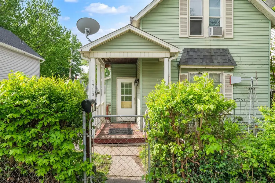 1713 W 9th Street, Davenport, IA 52804 - #2