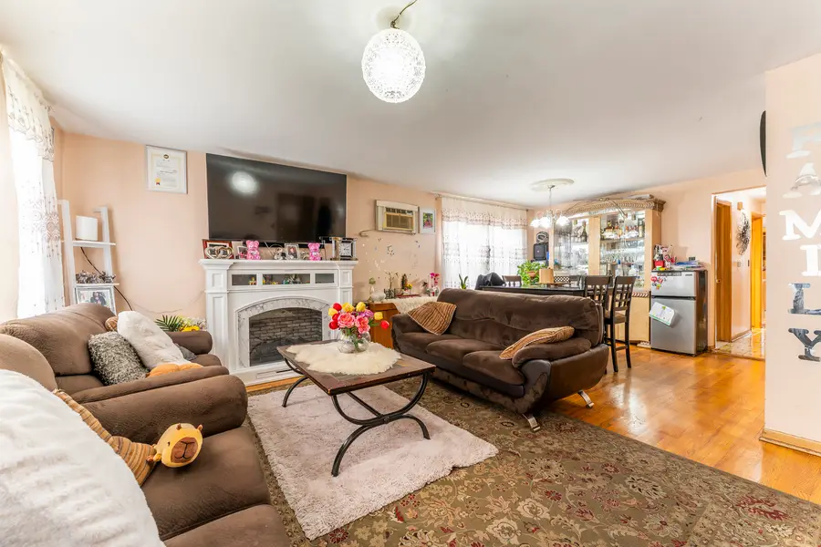 2826 N 72nd Court, Elmwood Park, IL 60707 - #3