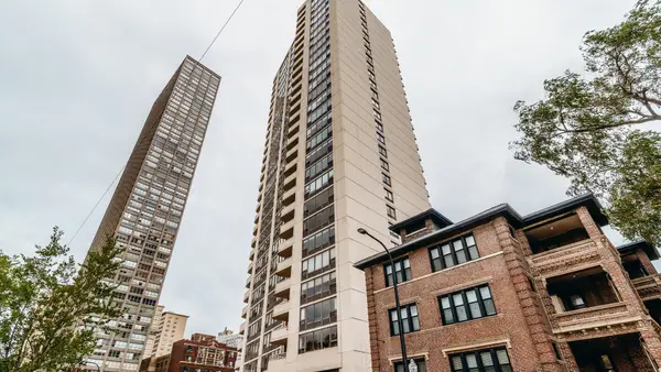 3930 N Pine Grove Avenue #1205, Chicago, IL 60613