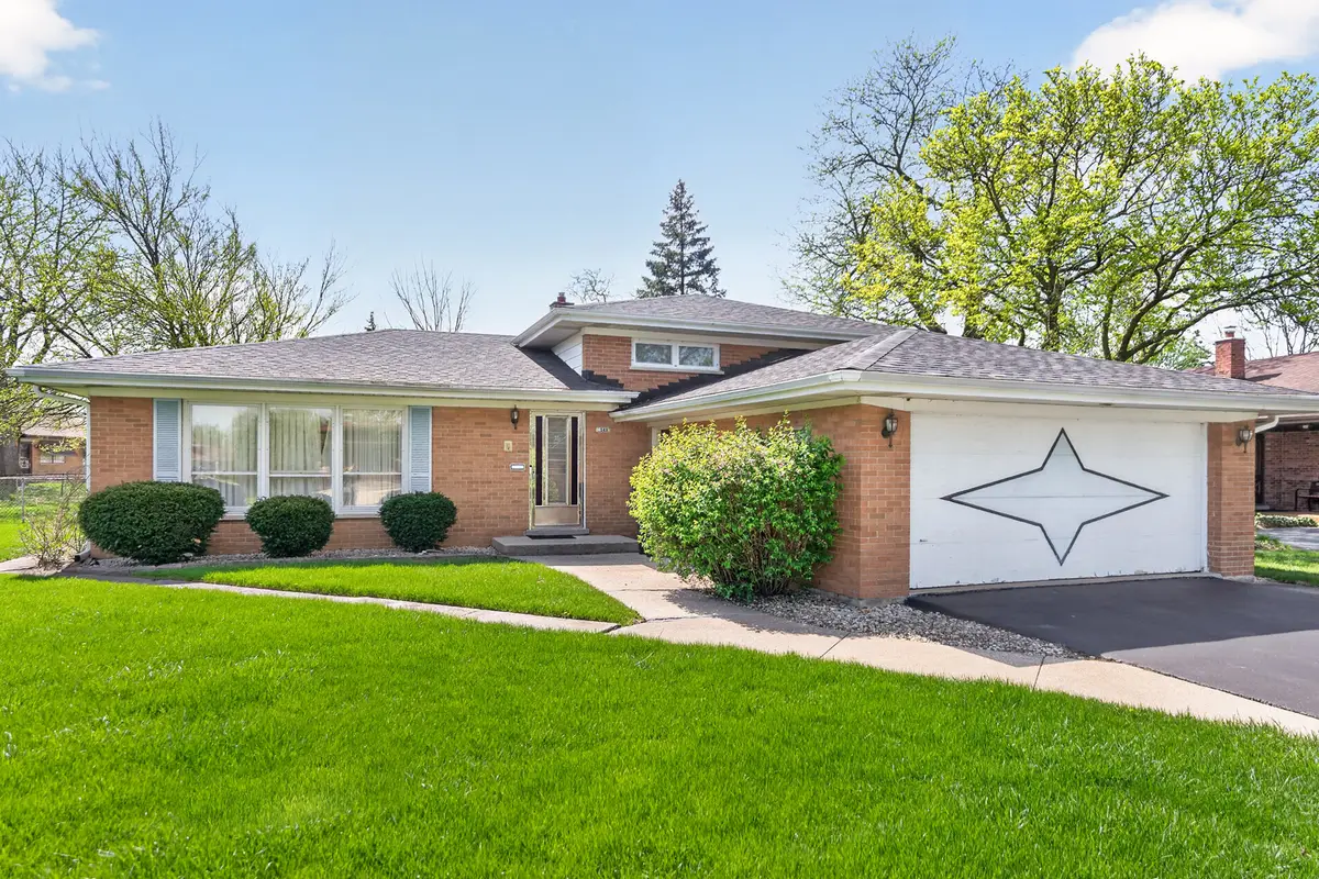 549 E 168th Street, South Holland, IL 60473 - #1
