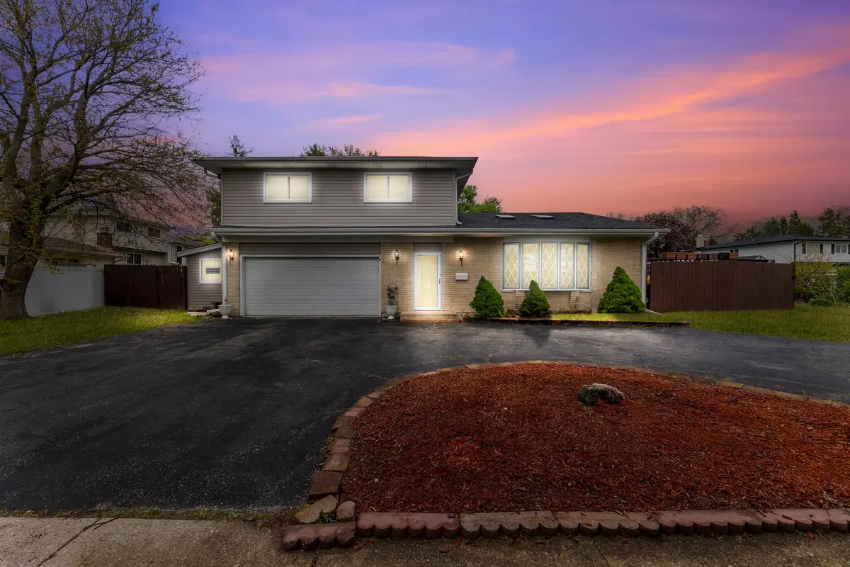 409 Hillcrest Lane, Lombard, IL 60148 - #1