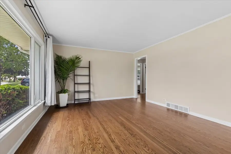 1304 Dennis Place, Des Plaines, IL 60018 - #3