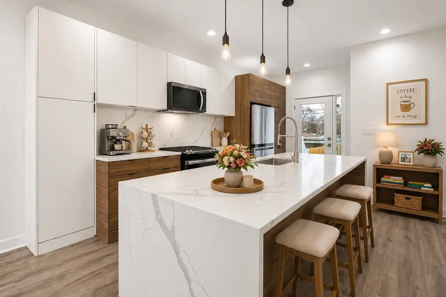 1721 W Arthur Avenue, Chicago, IL 60626 - #3