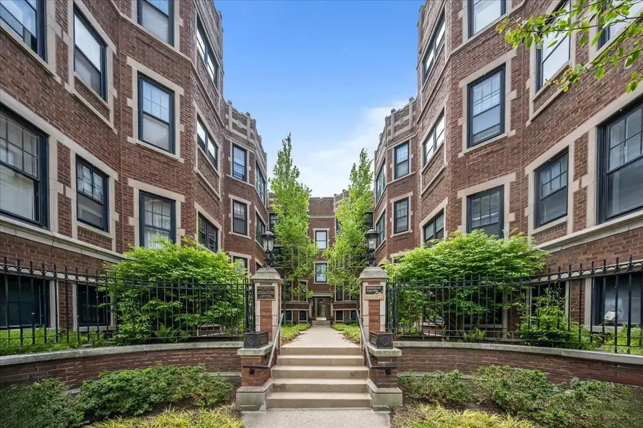 632 Sheridan Square #1, Evanston, IL 60202 - #2