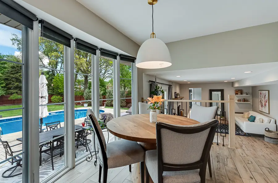 1527 Chickasaw Drive, Naperville, IL 60563 - #3