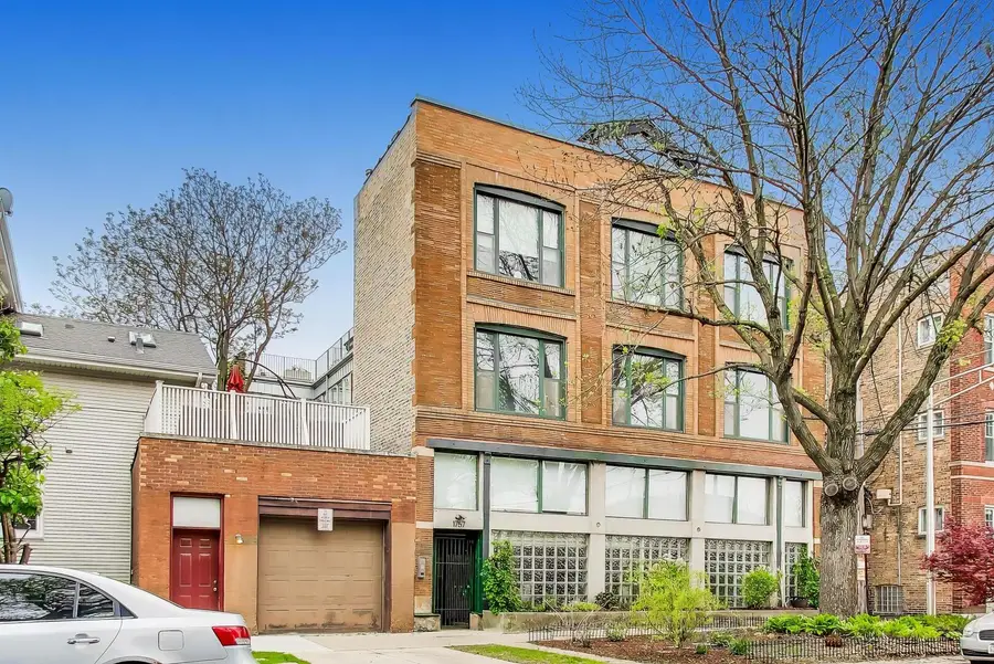 1757 W Sunnyside Avenue, Chicago, IL 60640 - #2