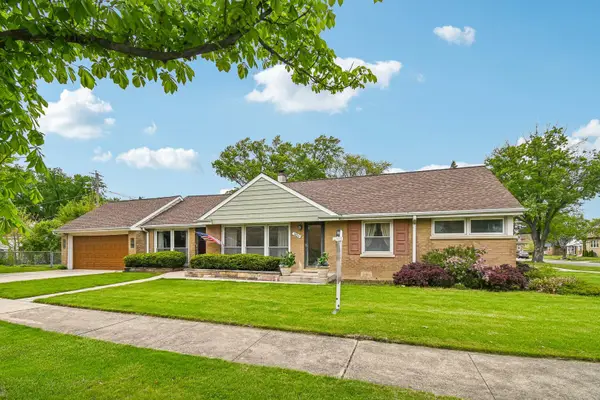 Address Withheld By Seller, Westchester, IL 60154