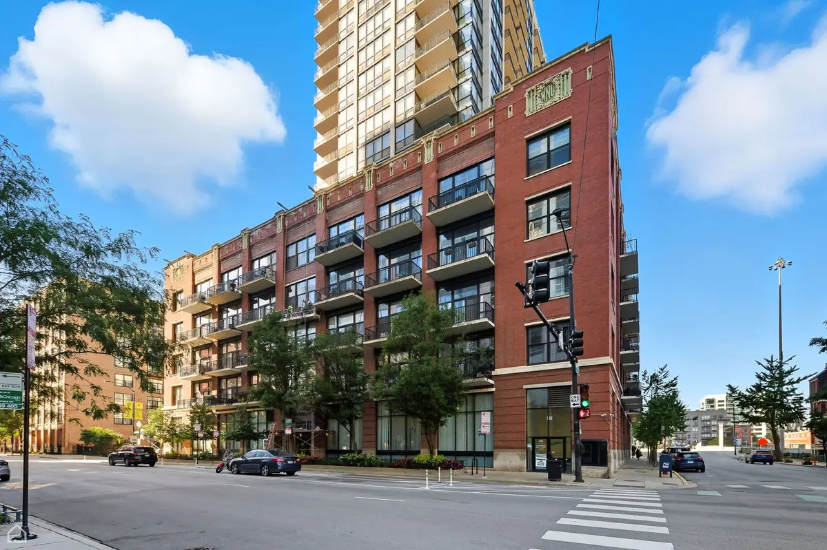 210 S Desplaines Street #807, Chicago, IL 60661 - #1