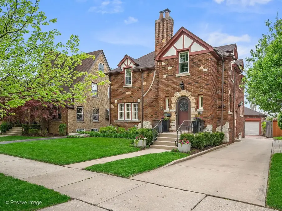 422 S Prospect Avenue, Elmhurst, IL 60126 - #3