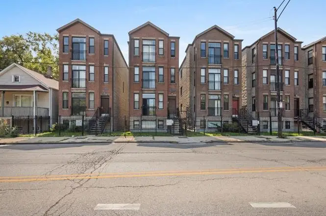 957 W 51st Street, Chicago, IL 60609 - #1