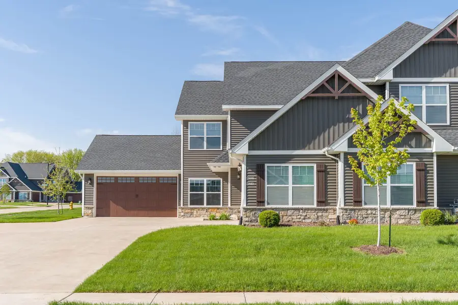 2940 Mary Leigh Drive, Bettendorf, IA 52722 - #2