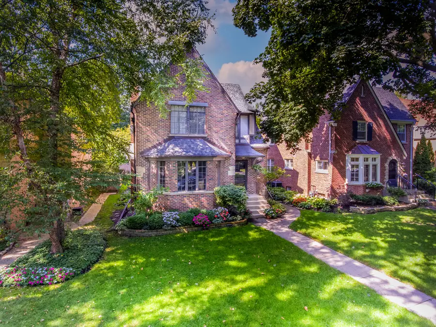 2512 Lawndale Avenue, Evanston, IL 60201 - #2