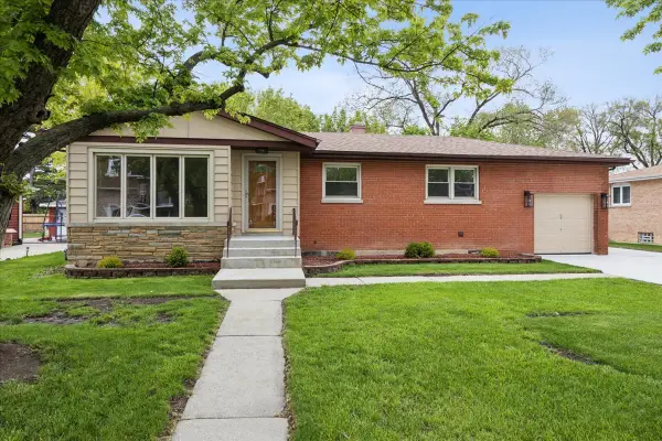 8759 Mobile Avenue, Oak Lawn, IL 60453