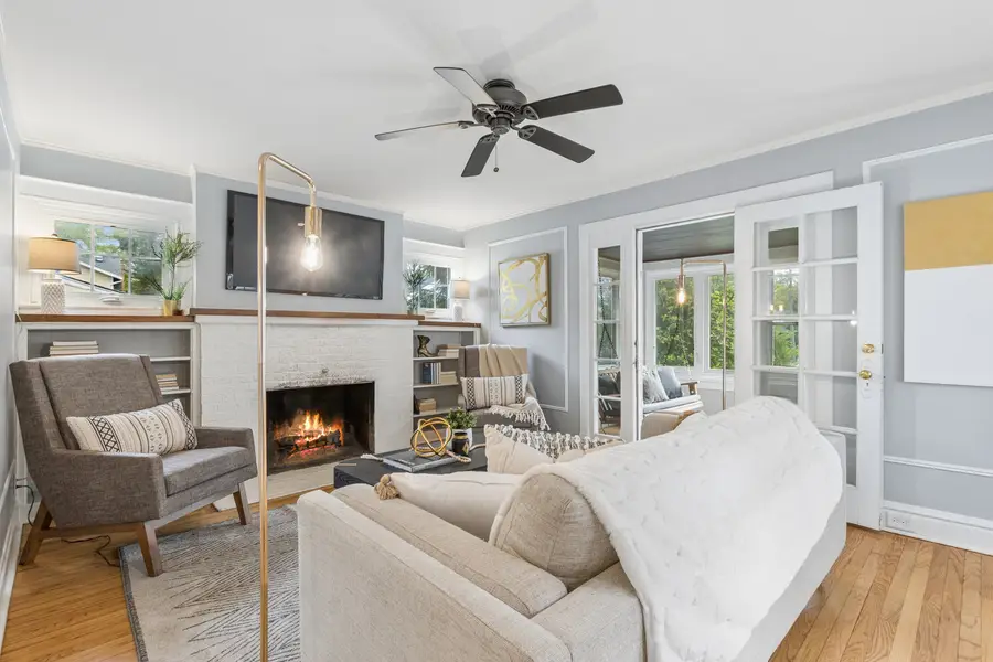 2152 Grey Avenue, Evanston, IL 60201 - #2