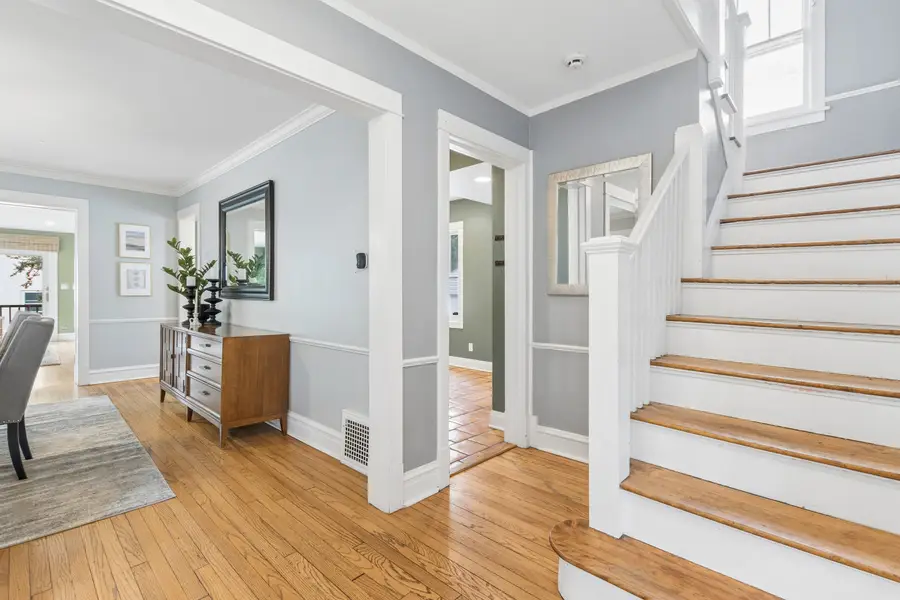 2152 Grey Avenue, Evanston, IL 60201 - #3