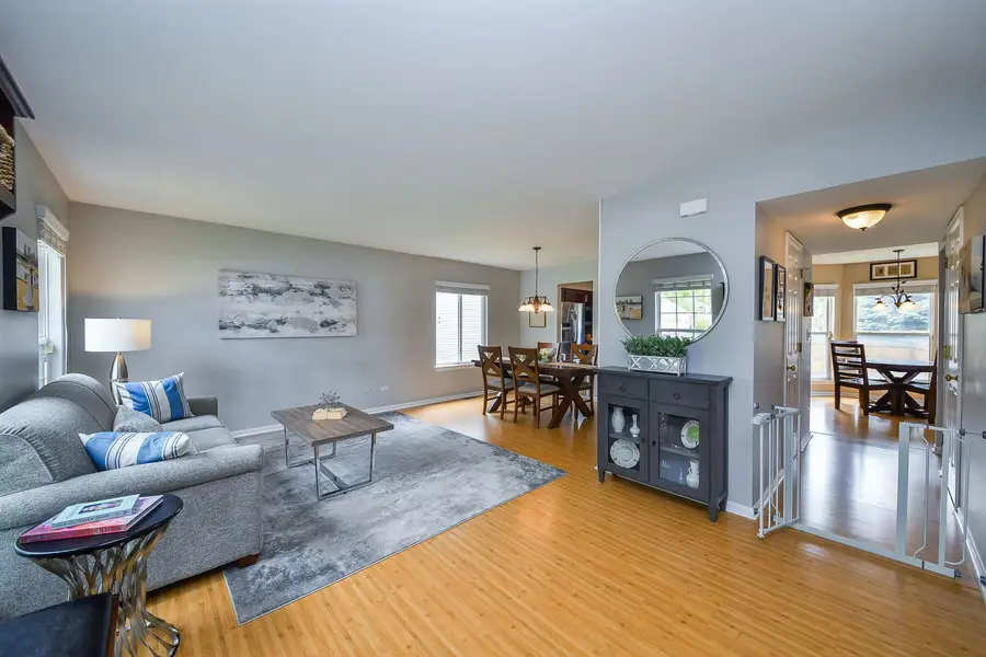 1140 Lakewood Circle, Naperville, IL 60540 - #3