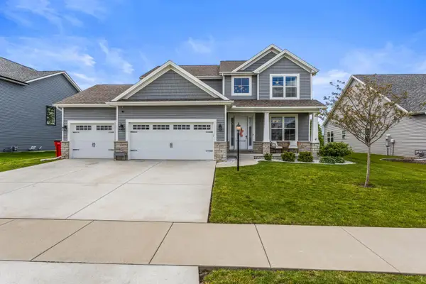 409 Harpers Ferry, Savoy, IL 61874