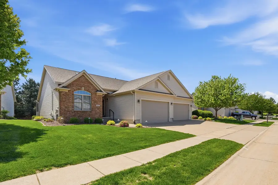 2865 Villa Court, Bettendorf, IA 52722 - #3