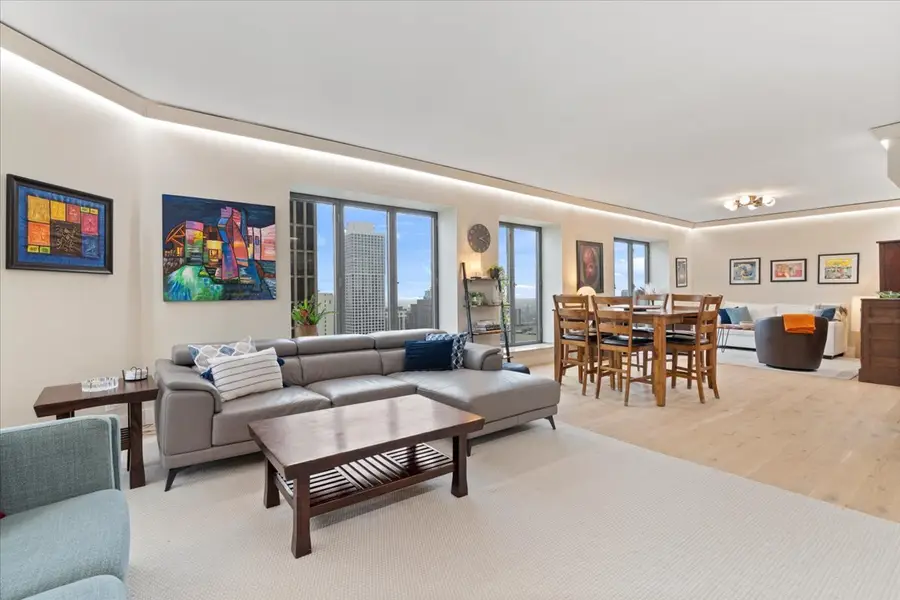 950 N Michigan Avenue #2804, Chicago, IL 60611 - #3