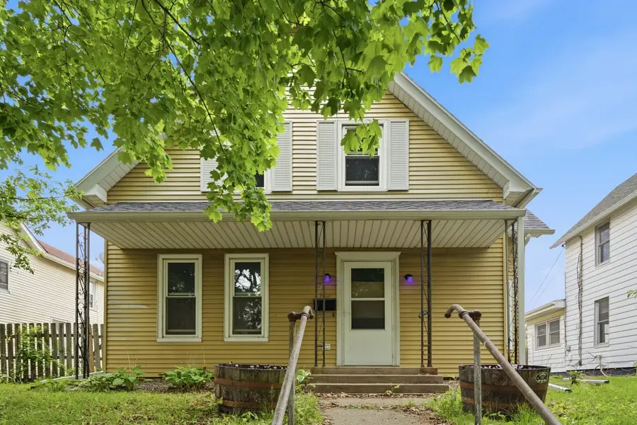 1847 10th Street, Moline, IL 61265 - #2