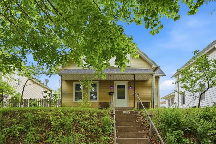 1847 10th Street, Moline, IL 61265 - #3