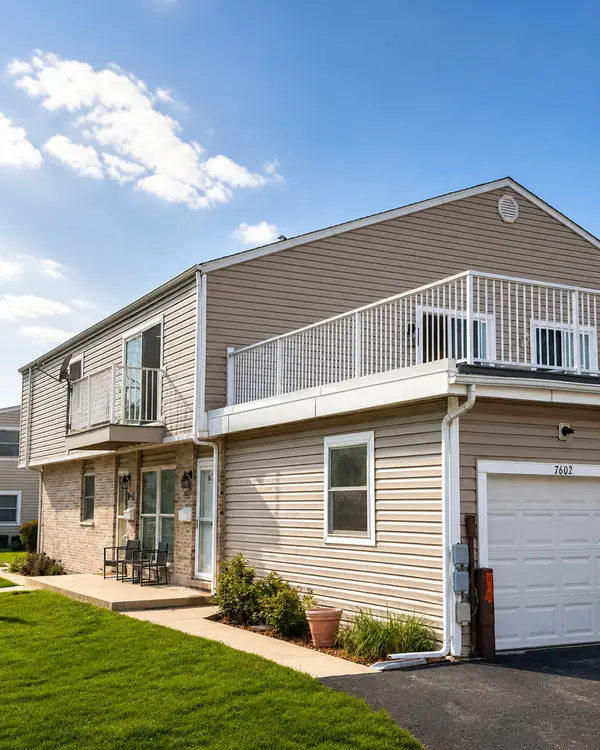 7602 159th Place #19, Tinley Park, IL 60477