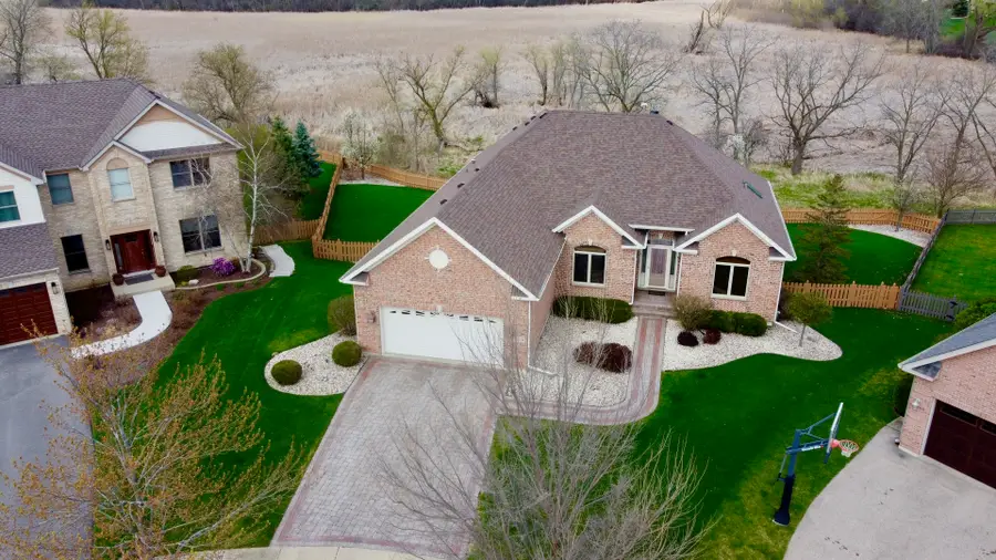 1118 Beachwood Court, Antioch, IL 60002 - #2