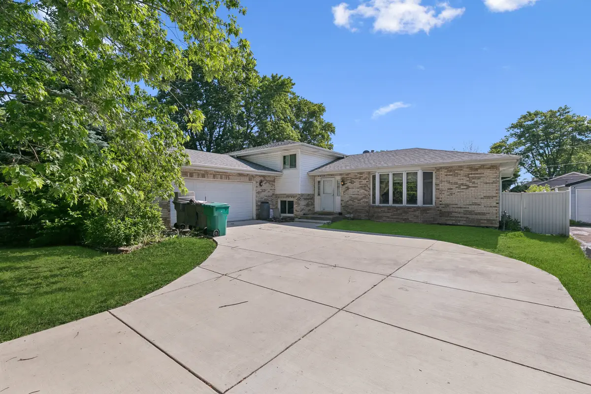 16803 92nd Avenue, Orland Hills, IL 60487 - #1