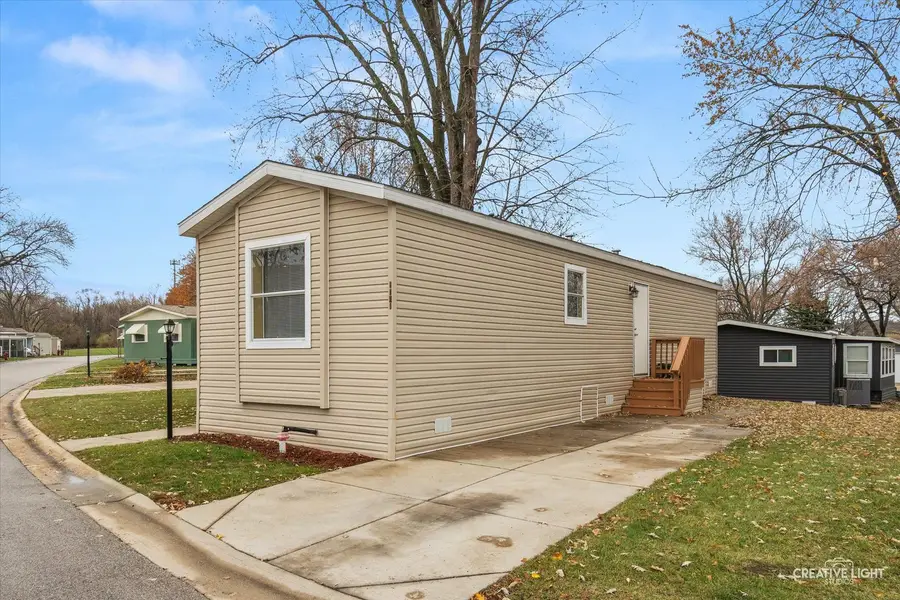 1101 Richard Road, Elgin, IL 60123 - #2