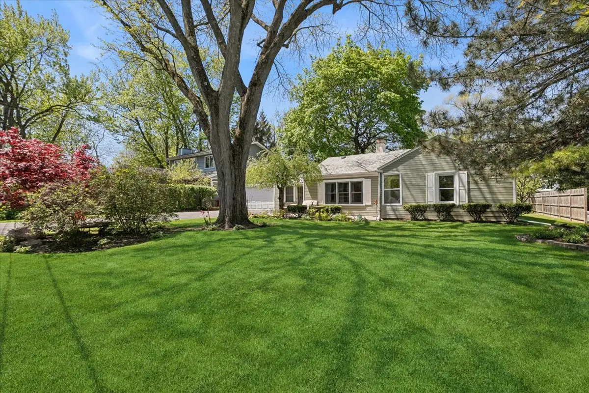 19762 W West Shore Drive, Mundelein, IL 60060 - #1