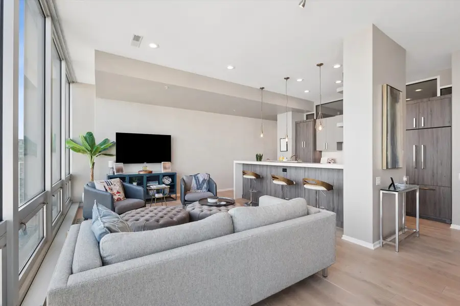 500 W Superior Street #1602, Chicago, IL 60654 - #2