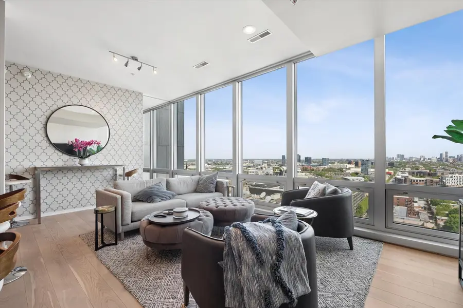 500 W Superior Street #1602, Chicago, IL 60654 - #3