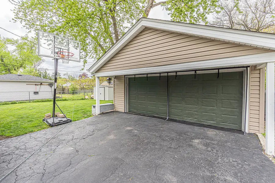 52 Sparrow Road, Carpentersville, IL 60110 - #3