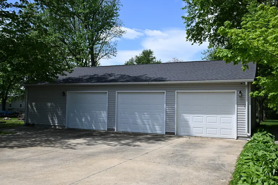406 Park Street, Kappa, IL 61738 - #2