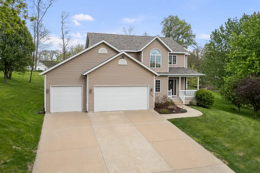 609 5 Street N, Le Claire, IA 52753 - #2