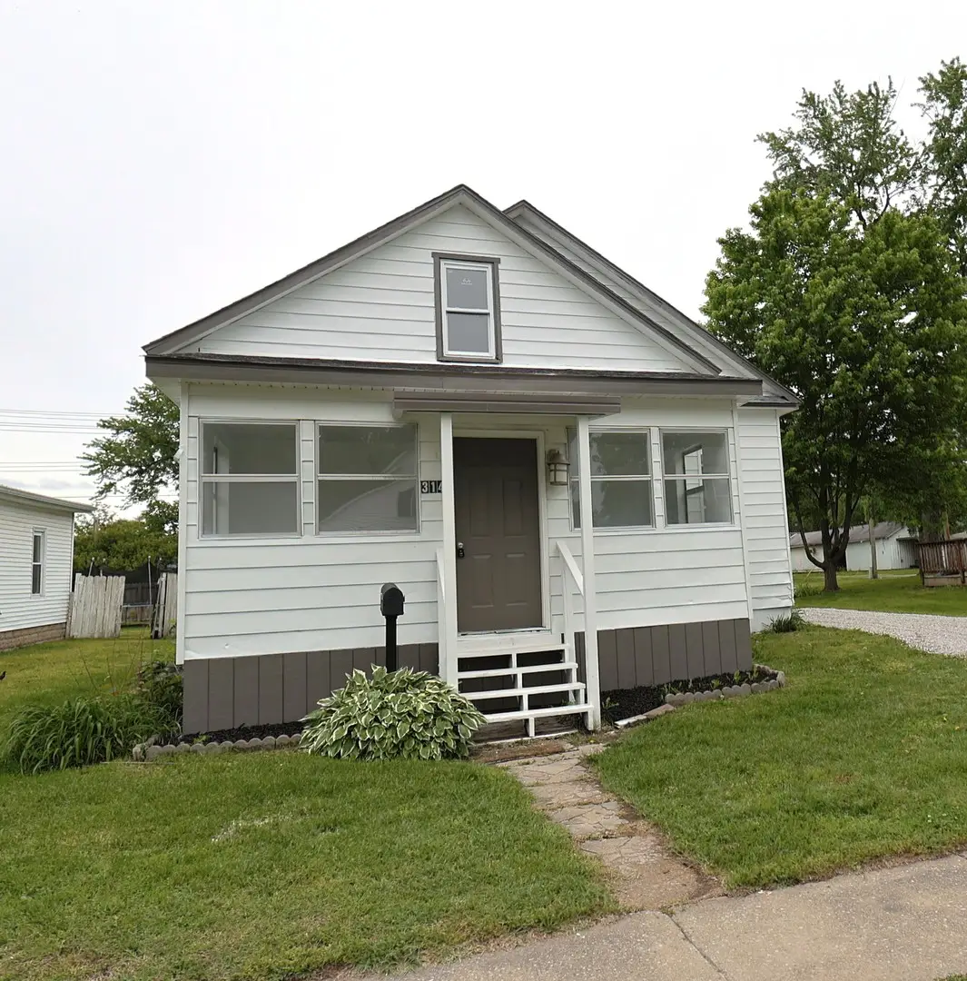314 S Franklin Street, Salem, IL 62881 - #1
