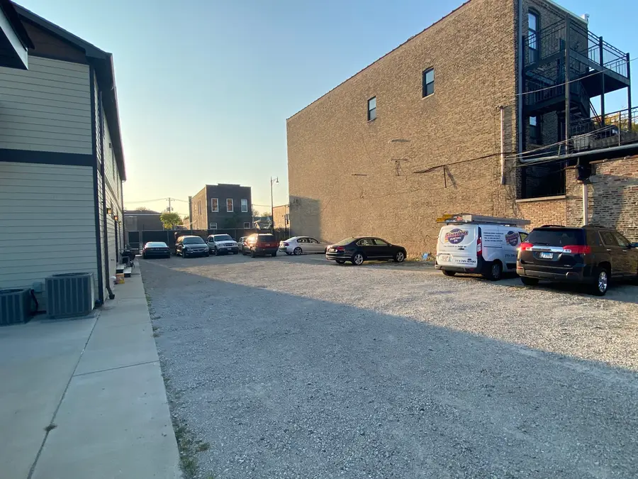 3703-05 S Halsted Street, Chicago, IL 60609 - #3