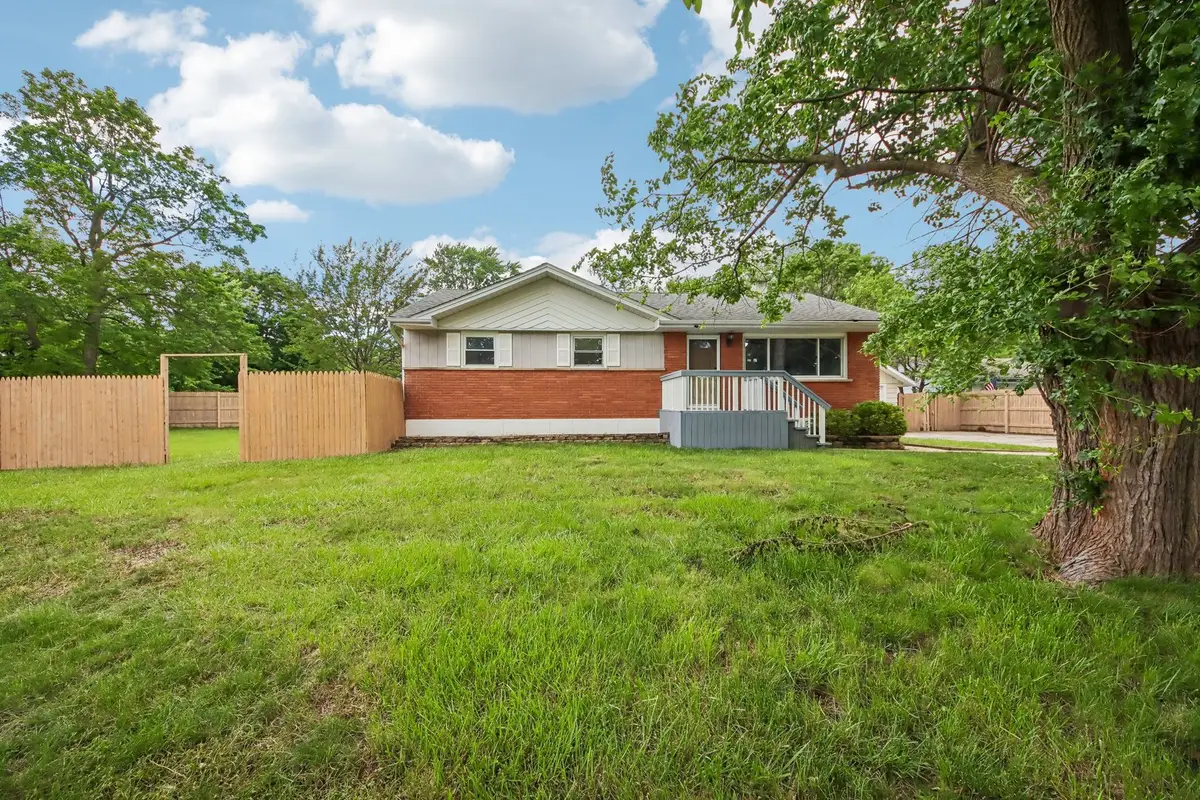 18120 W Big Oaks Road, Grayslake, IL 60030 - #1