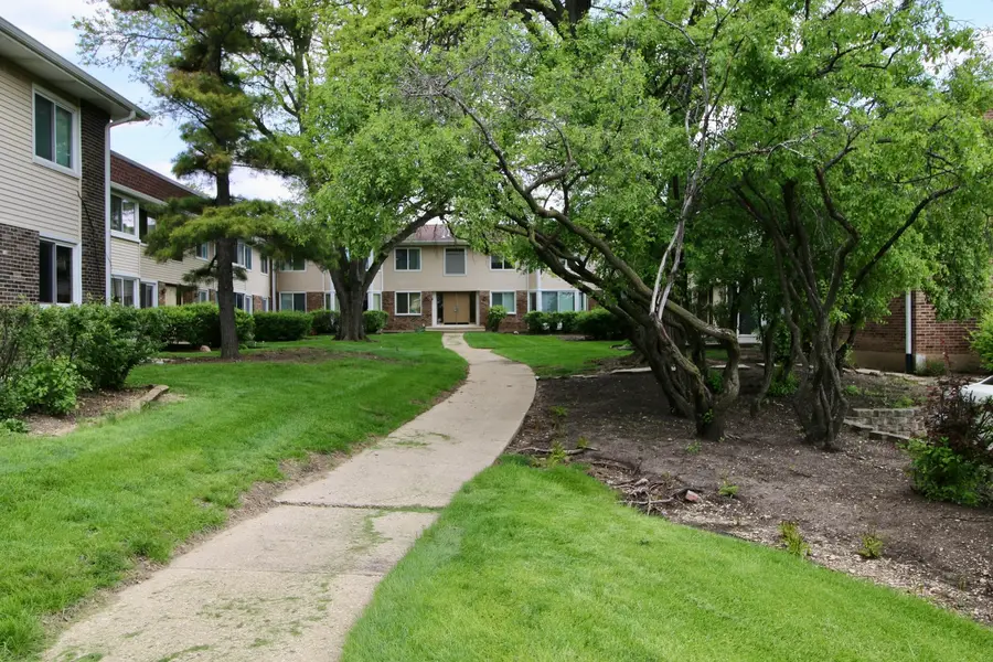 3012 Roberts Drive #5, Woodridge, IL 60517 - #3