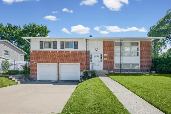 1035 E Plate Drive, Palatine, IL 60074