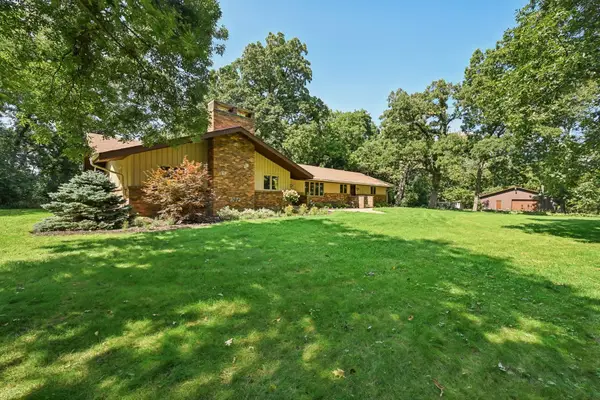 2312 Murray Road, Woodstock, IL 60098
