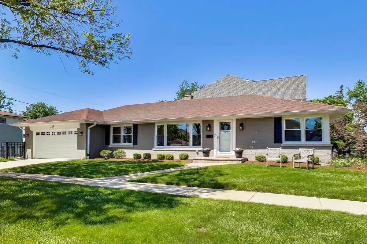 223 E Adams Street, Elmhurst, IL 60126 - #1