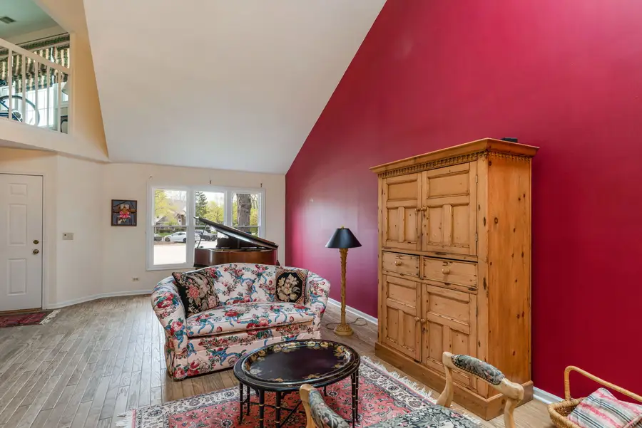 145 Willow Parkway, Buffalo Grove, IL 60089 - #3